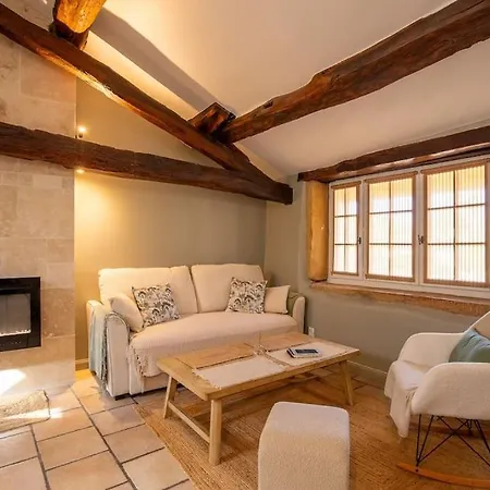 Au Milieu Des Secrets Vaulx-Milieu