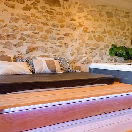 Tatil Evi Au Milieu Des Secrets