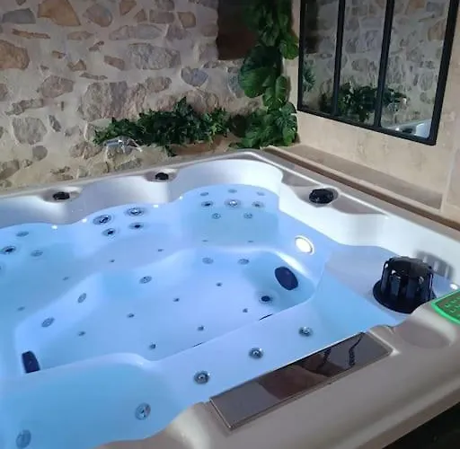 Au Milieu Des Secrets Tatil Evi *