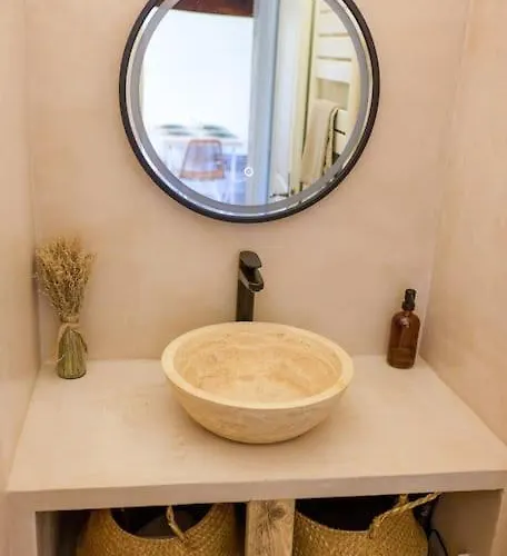 Au Milieu Des Secrets Tatil Evi